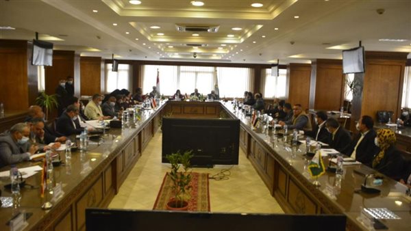 اجتماع محافظ الجيزة