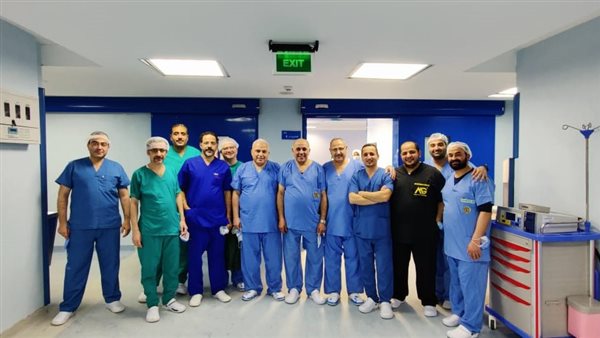 الفريق الطبي بمستشفى