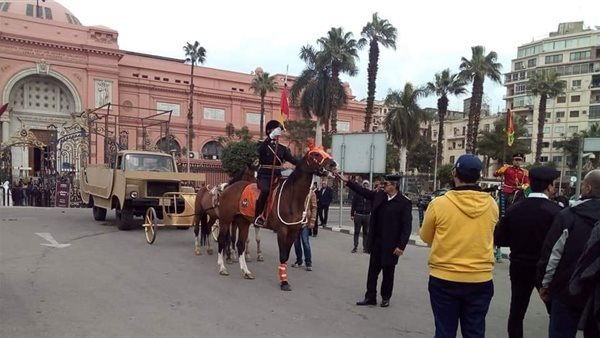 بروفة نقل المومياوات