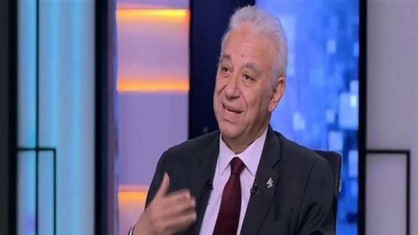 الدكتور عادل خطاب