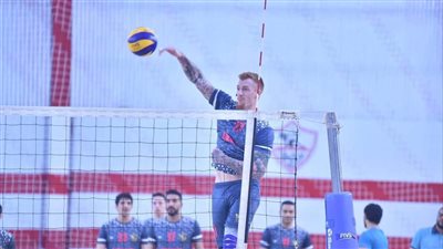 الزمالك يُنهي إجراءات قيد الكندي ستيفن هانت لمواجهة الأهلي غدا