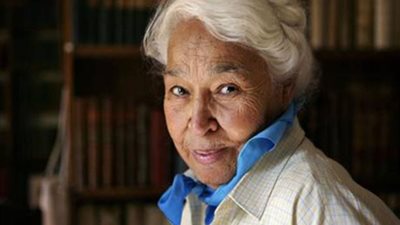 تشييع جثمان نوال السعداوي ودفنها بمقابر الأسرة في 6 أكتوبر