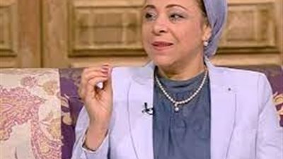 نهاد أبو القمصان: 