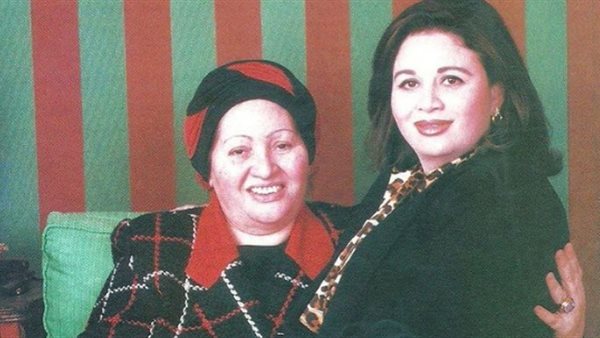 إلهام شاهين ووالدتها
