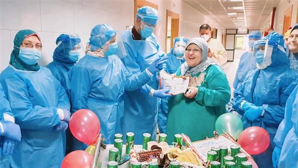 احتفال مرضى كورونا