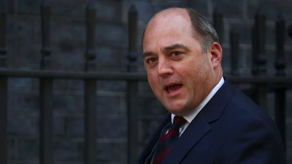 وزير الدفاع بن والاس