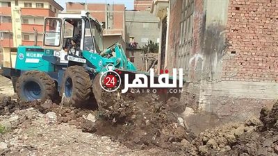 بدء تنفيذ 5 قرارات إزالة تعديات على منافع الري بدمياط