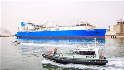 ميناء دمياط يستقبل سفينة روسية لشحن 63 ألف طن من الغاز المسال إلى الهند