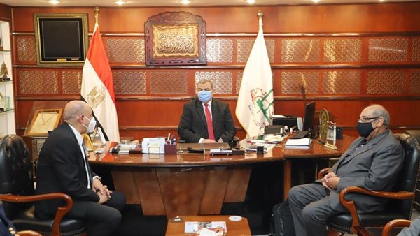 وزير القوى العاملة