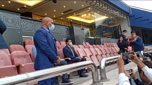 وزير الرياضة يحضر
