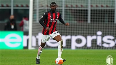 ميلان يستعد للتحرك من أجل شراء عقد توموري بشكل نهائي