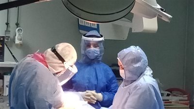 عملية ولادة ناجحة لسيدة حامل للمرة الخامسة ومشتبه بإصابتها بكورونا بمستشفى ناصر ببني سويف (صور)