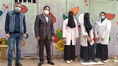 طلاب التربية النوعية بالمنوفية يحولون جدران الكلية للوحه فنية (صور)