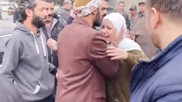 لقاء رمضان بفتاة