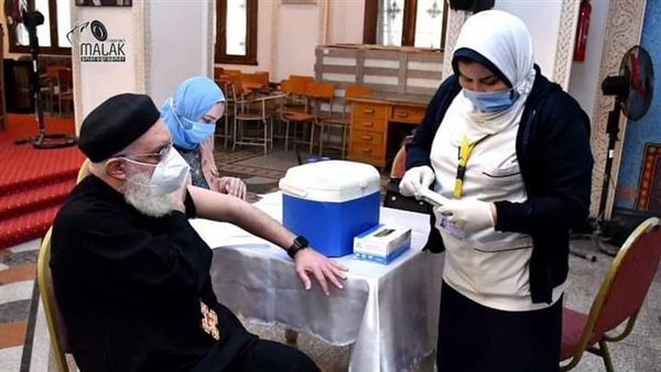 تطعيم كهنة الإسكندرية