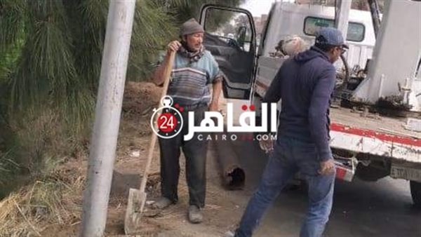 إصلاح عامود إنارة