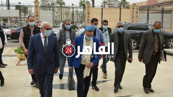 وزيرة البيئة 