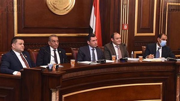 لجنة الصناعة بمجلس