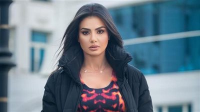 وجه القمر دينا فؤاد مفاجأة مسلسل 