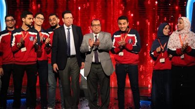 رئيس جامعة الأزهر يهنئ الطلاب الفائزين بالمركز الأول في مسابقة 