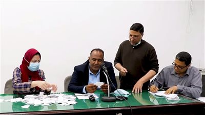 في قرعة علنية.. اختيار 100 طبيب للاستفادة من قرض بقيمة 50 ألف جنيه بدون فوائد