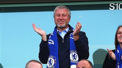 منع إبراموفيتش مالك تشيلسي من الدخول إلى بريطانيا عقب هجوم روسيا على أوكرانيا