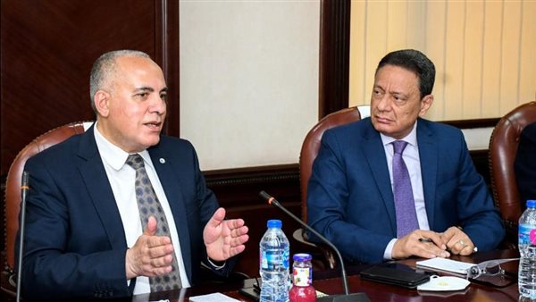 وزير الري ورئيس المجلس