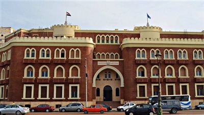قرار بغلق كيان وهمي بالإسكندرية يمنح شهادات غير قانونية