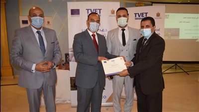 نائب محافظ المنيا يكرم 30 متدربًا ضمن برنامج دعم وتطوير التعليم الفني والتدريب المهني