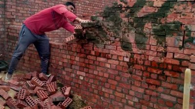 فك شدة خشبية مُجهزة لصب 