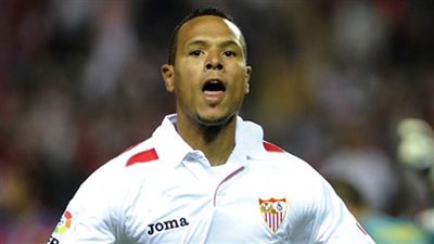 نقل لاعب إشبيلية السابق إلى المستشفى بسبب تدهور حالته عقب إصابته بكورونا