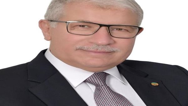  رئيس شركة المقاولون