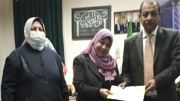 تكريم سناء طه الأم