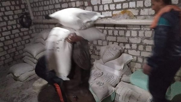 ضبط مستودع دقيق بالفيوم