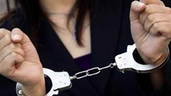 متهمة بالنصب 