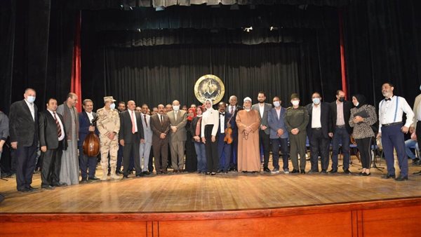 محافظ أسيوط يشهد