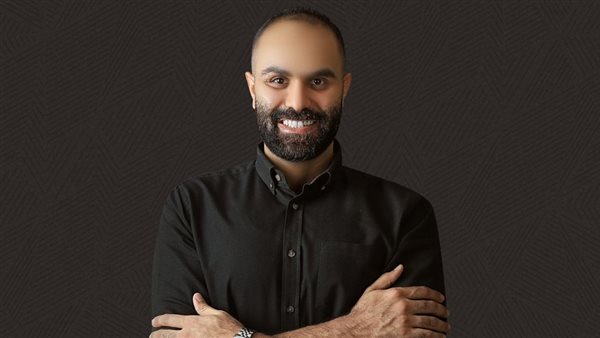 الدكتور أحمد الغريب