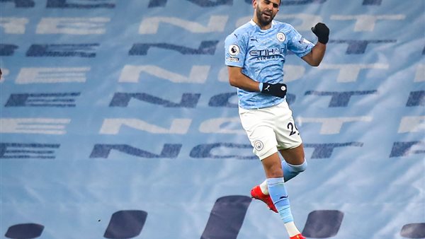 رياض محرز لاعب فريق