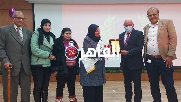 الأم المثالية الأولى