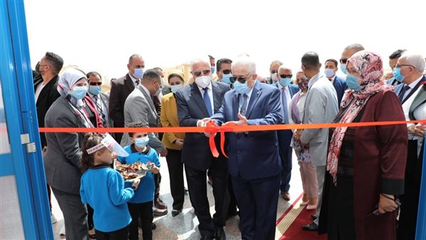 افتتاح المدرسة المصرية