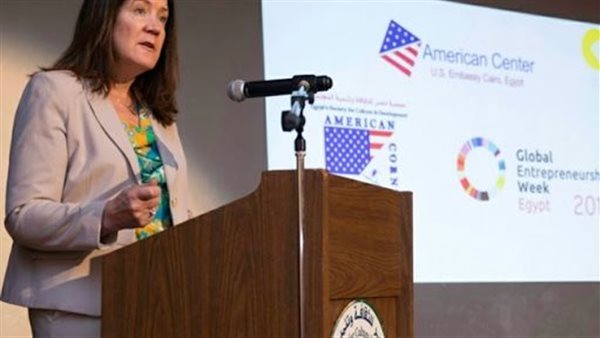 السفيرة الأميركية