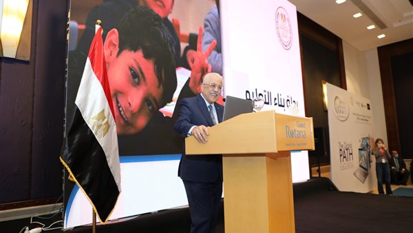 طارق شوقي وزير التعليم