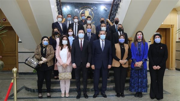 محافظ كفر الشيخ مع