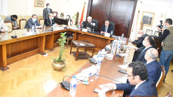 وزيرا الأوقاف والتموين