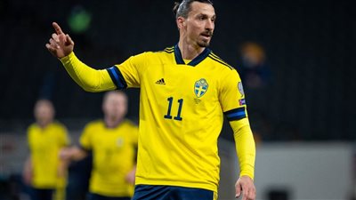 استدعاء زلاتان إبراهيموفيتش لقائمة السويد في مباراتي جورجيا وإسبانيا بتصفيات كأس العالم