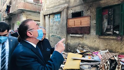 نيابة الإسكندرية تصرح بدفن ضحايا العقار المنهار بمحرم بك وتطلب تحريات المباحث