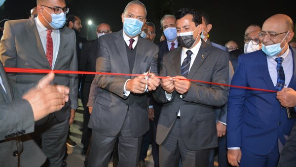 وزير الشباب والرياضة