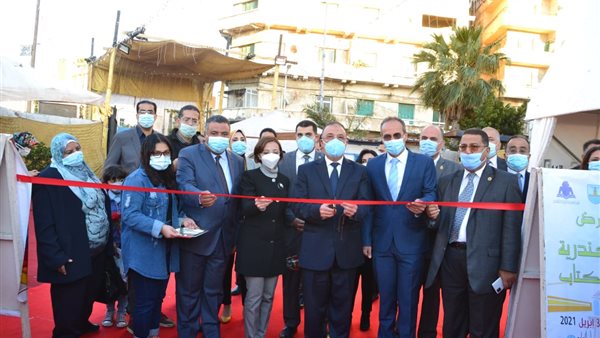 خلال الافتتاح