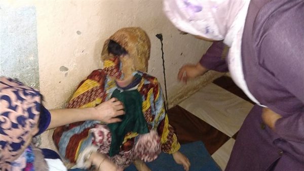 السيدة وابنتها