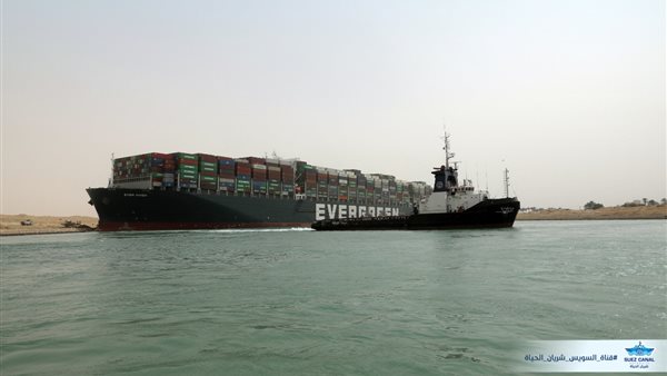 السفينة EVER GIVEN